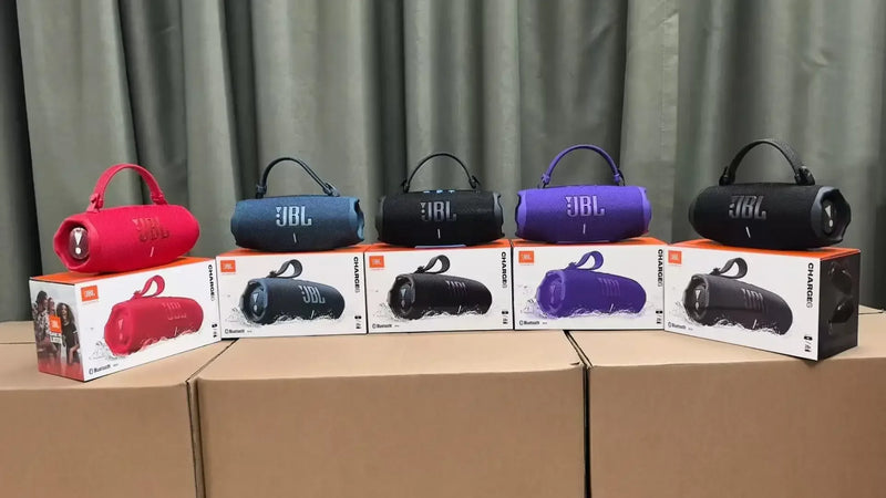 Caixa de Som Sem Fio JBL Charge 6 à Prova d'Água com Aumento de Graves e Tweeter de Precisão para Som Estéreo Portátil ao Ar Livre