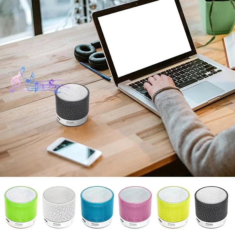 Caixa de Som Bluetooth Mini Universal Sem Fio Alto-falante LED Colorido Cartão TF USB Subwoofer Portátil Coluna de Som MP3 para Telefones