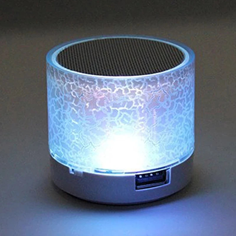 Caixa de Som Bluetooth Mini Universal Sem Fio Alto-falante LED Colorido Cartão TF USB Subwoofer Portátil Coluna de Som MP3 para Telefones